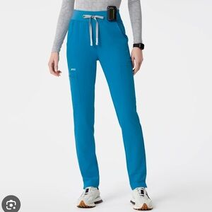 Figs yola skinny scrub pants